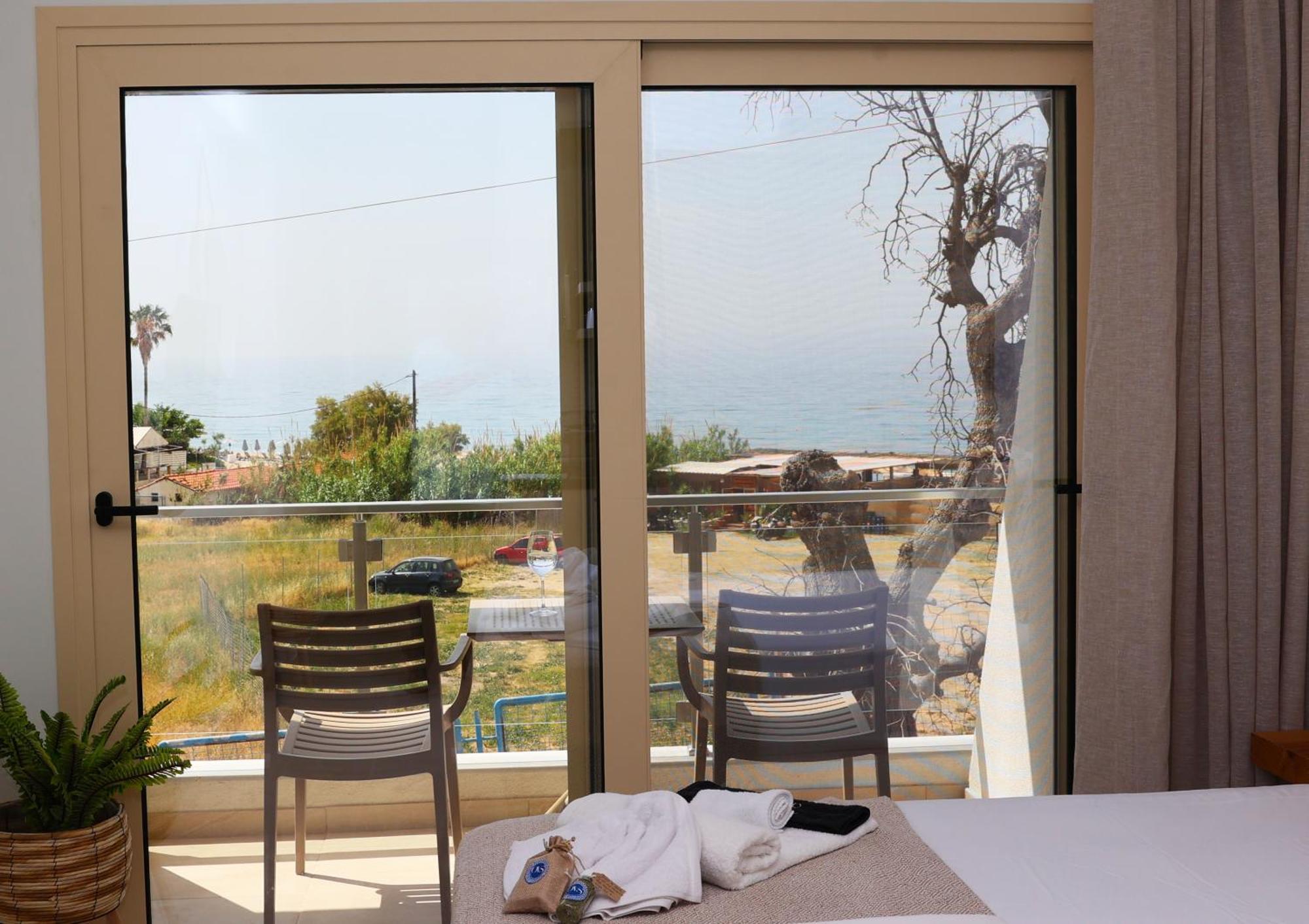 Ocean View Studios And Luxury Rooms Plomari Exterior foto